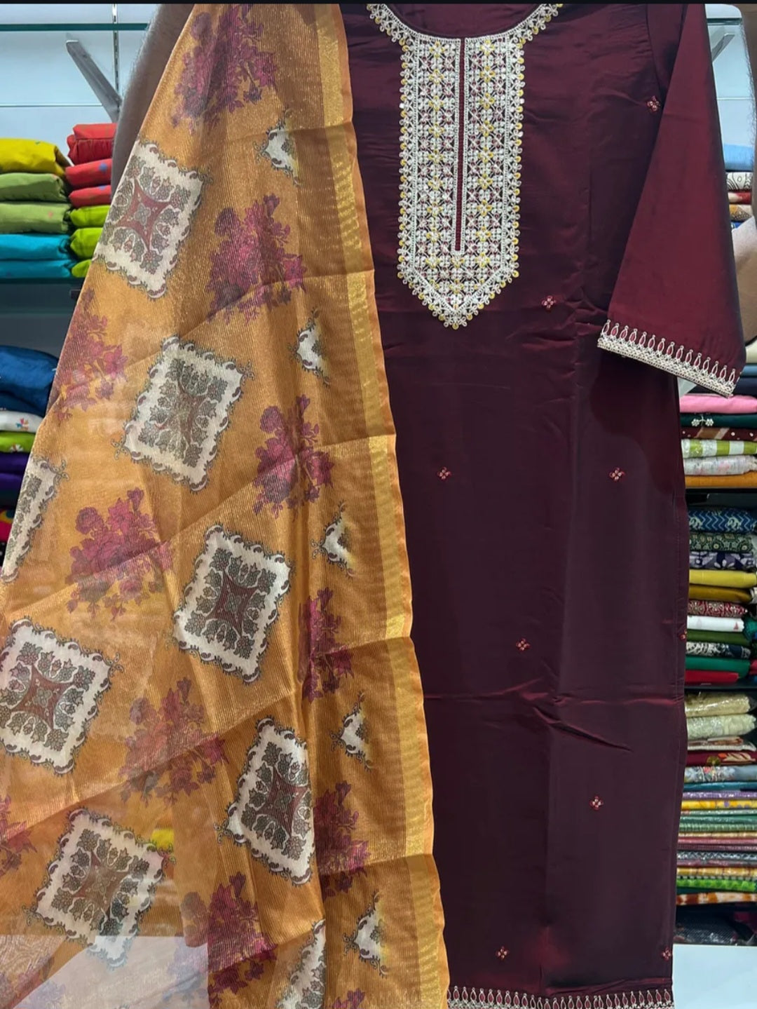 TEESUKO PLUS